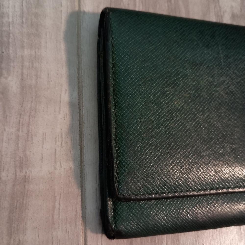 Burberry - dark green wallet bifold - Authentic - Picture 2 of 15